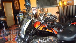 XL1200N-Sportster-Smoke-WindVest.jpg